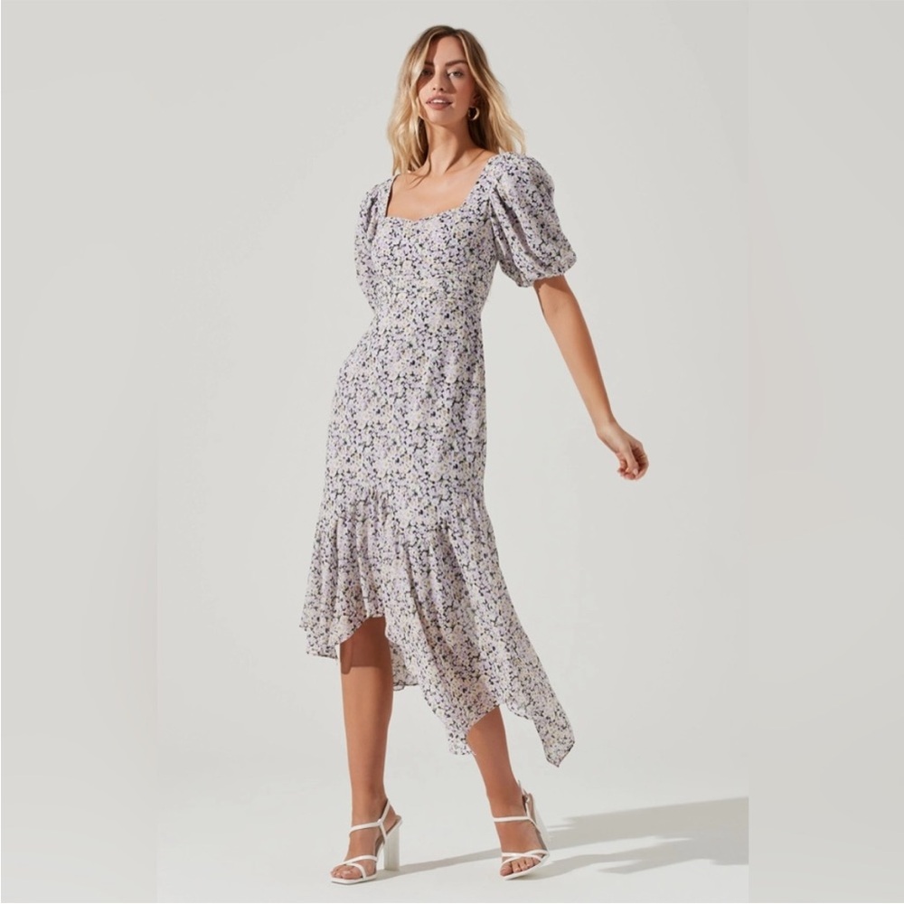 ASTR the label Micalela Floral Puff Sleeve Asymmetrical Midi Dress Size XS‎